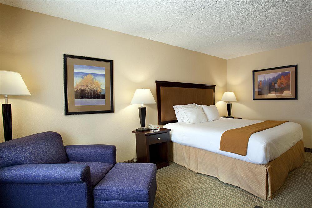 Holiday Inn Express & Suites Wheat Ridge-Denver West By Ihg Chambre photo
