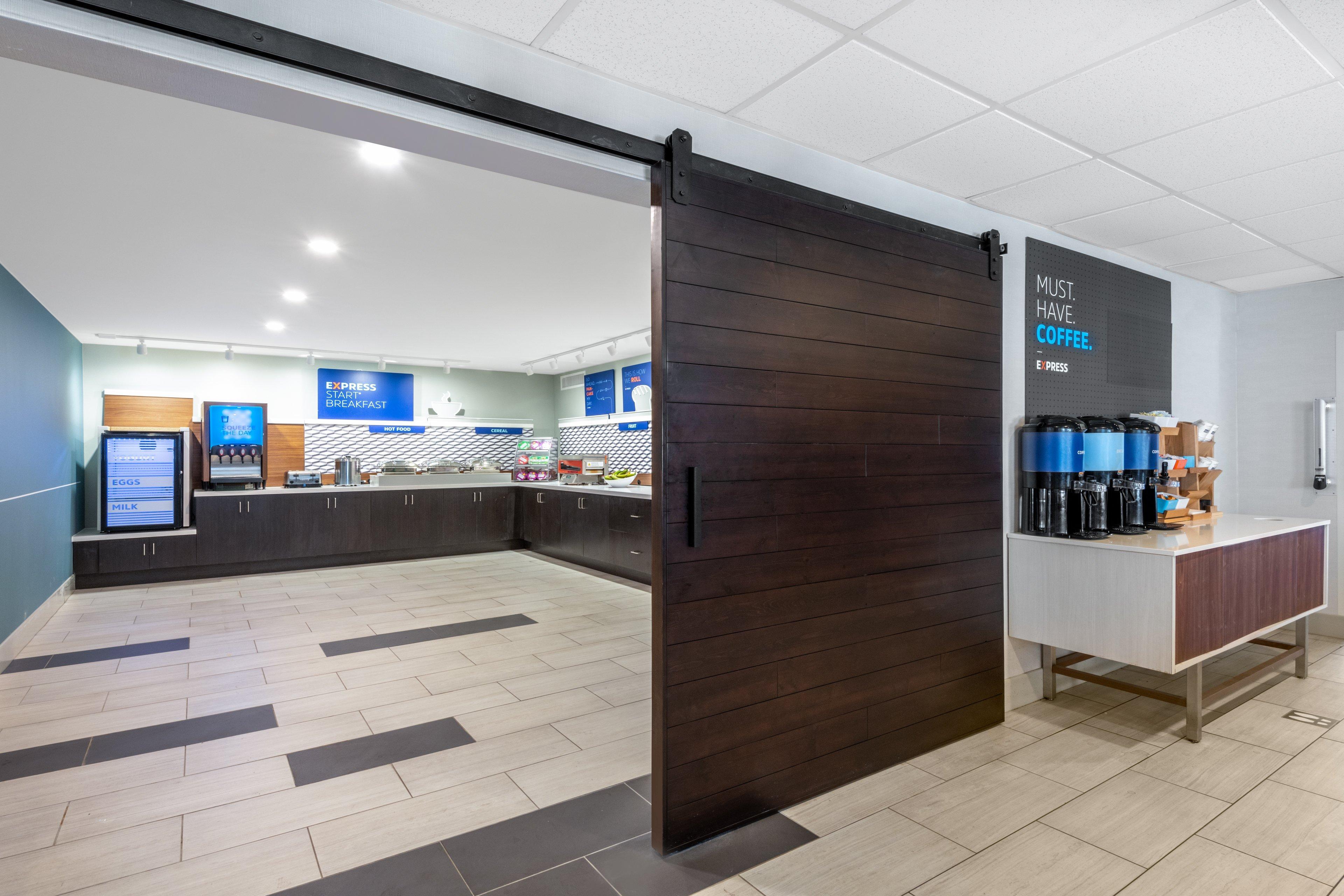 Holiday Inn Express & Suites Wheat Ridge-Denver West By Ihg Extérieur photo